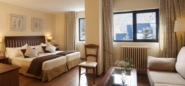 Habitació JuniorSuite Hotel TucBlanc Baqueira Habitació JuniorSuite Hotel TucBlanc Baqueira